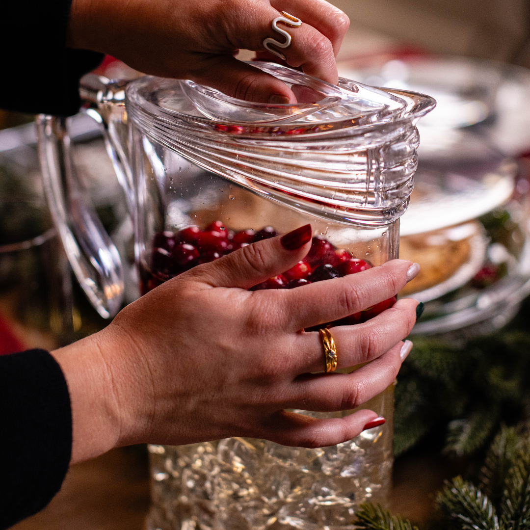 1.5 Quart Pitcher with Lid