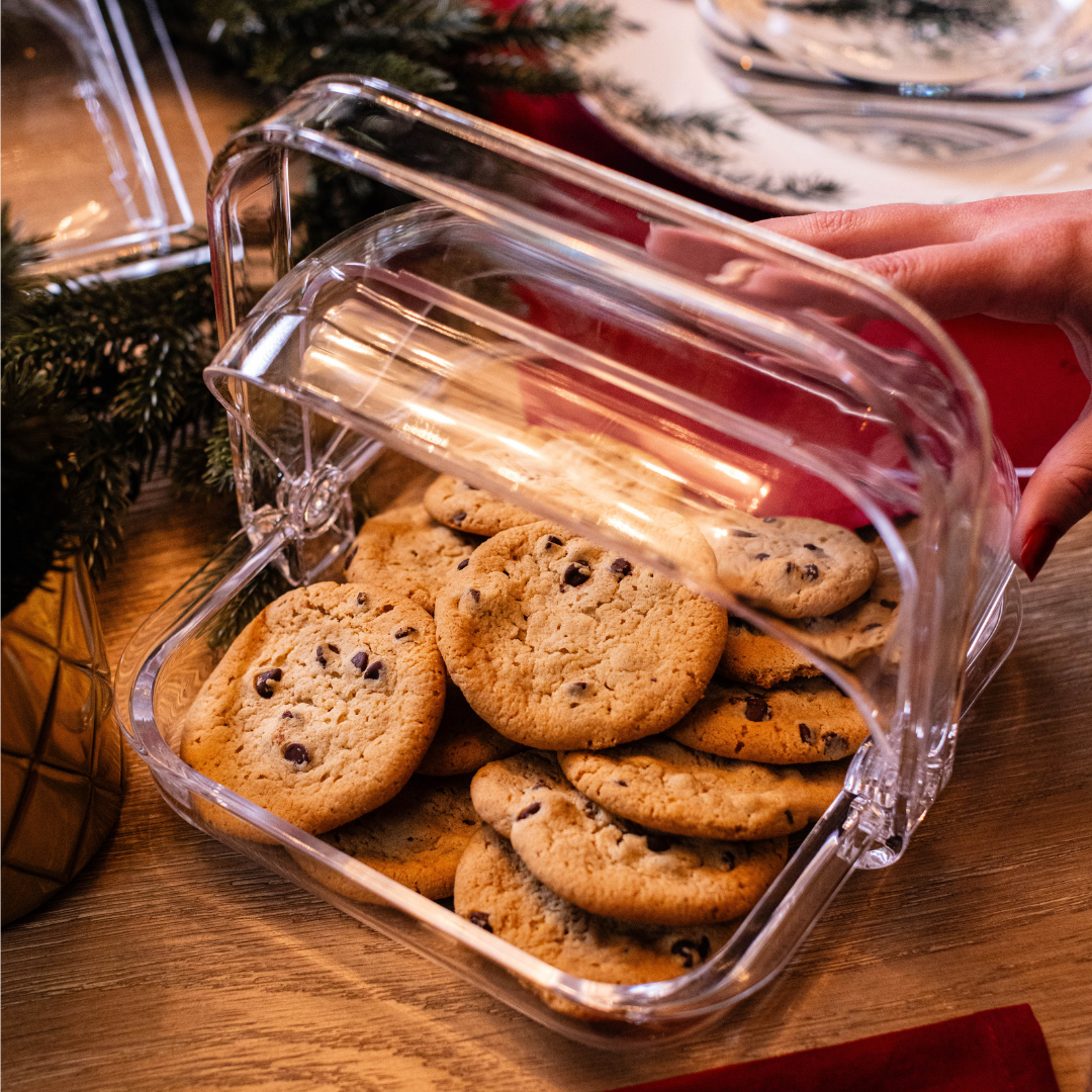 Food Basket with Rotating Lid and Handle