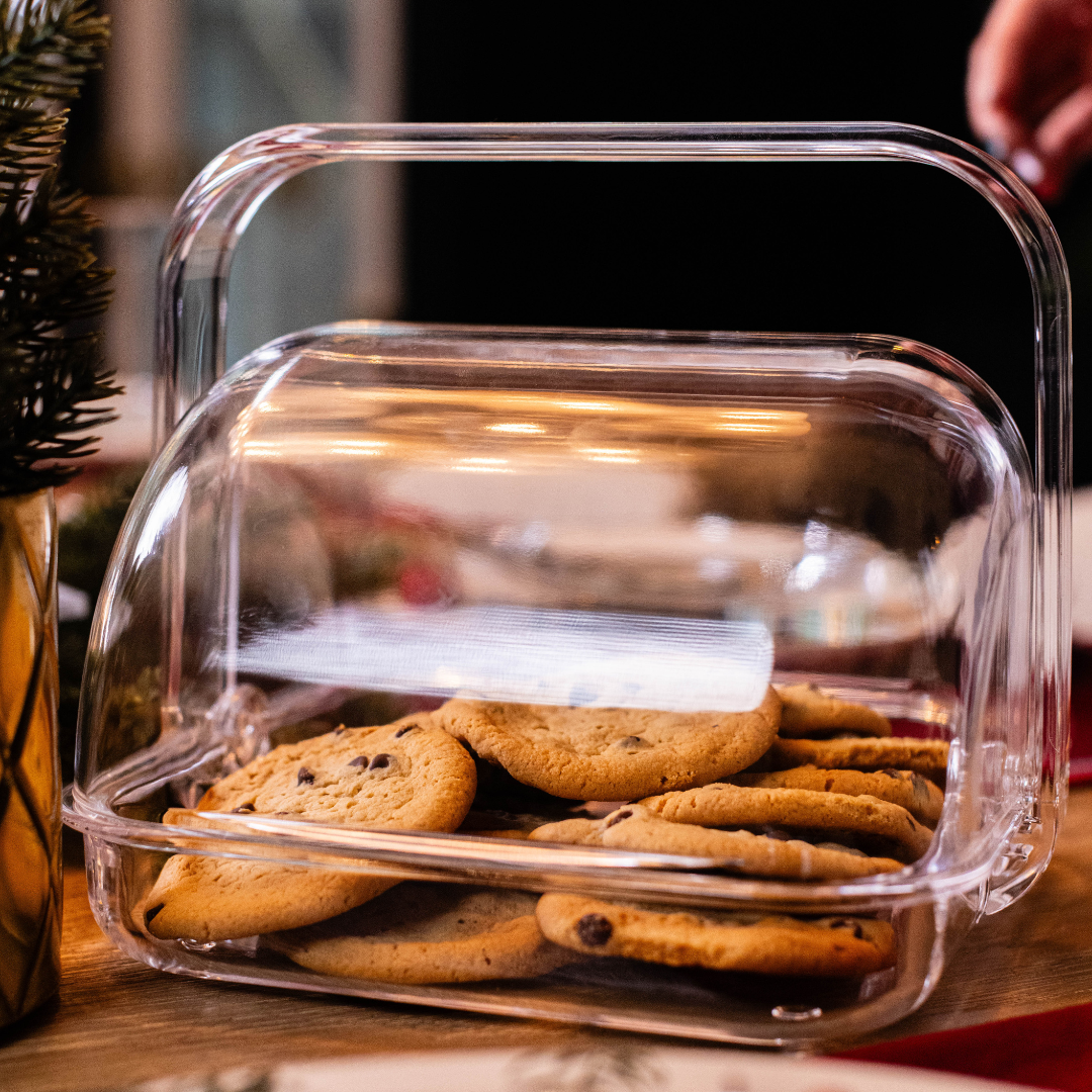 Food Basket with Rotating Lid and Handle