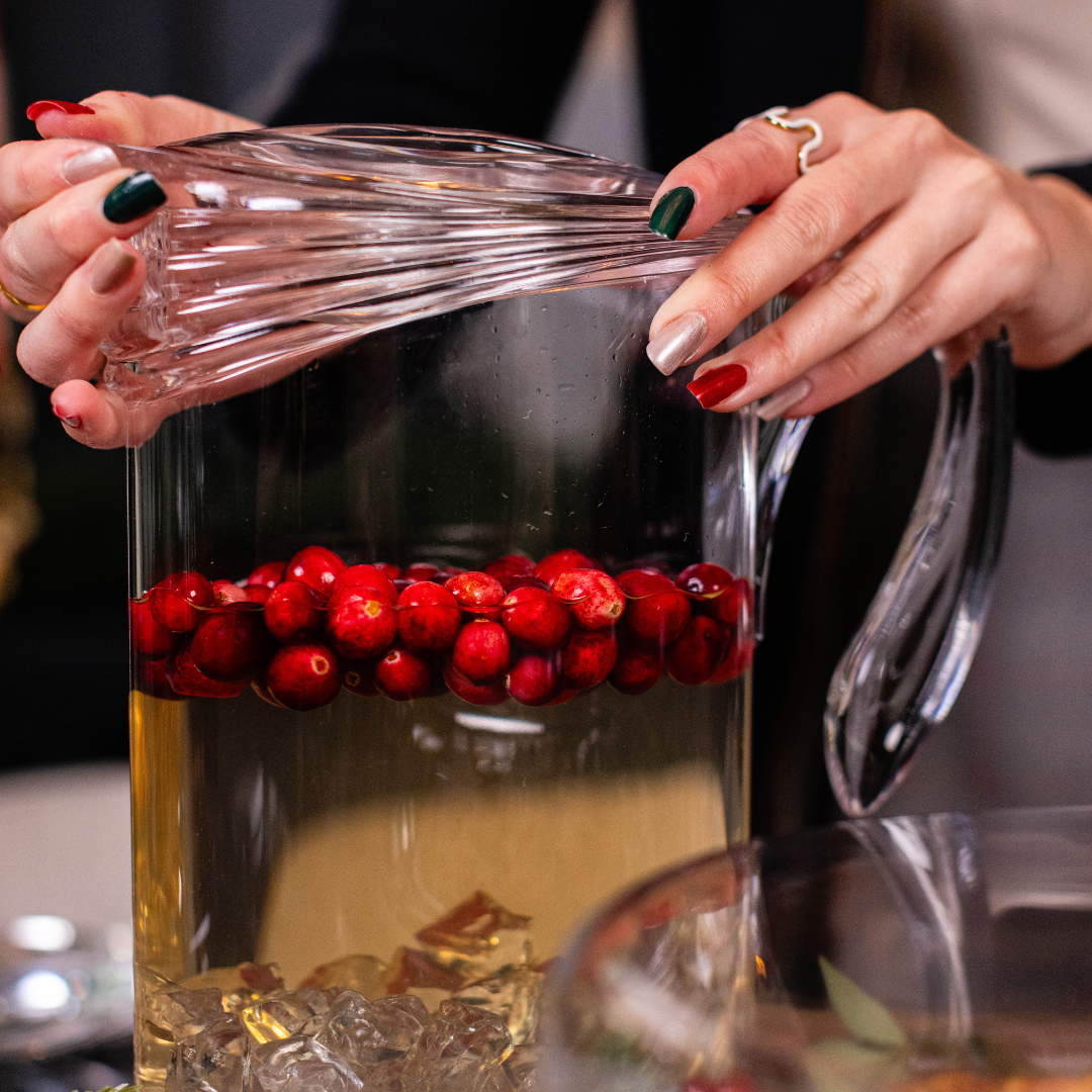 1.5 Quart Pitcher with Lid